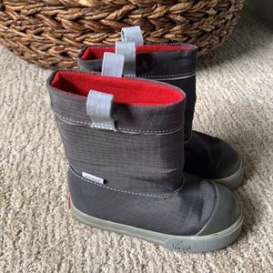 See Kai Run waterproof boots.